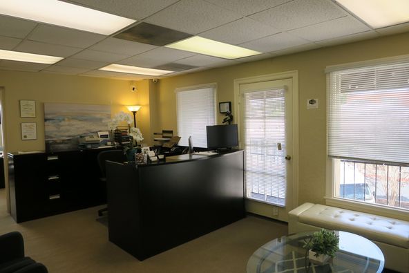 Walnut Hill Center: 185 N Hill Ave, Pasadena, CA 91106